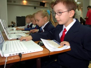 В России создадут единую базу электронных досье на школьников